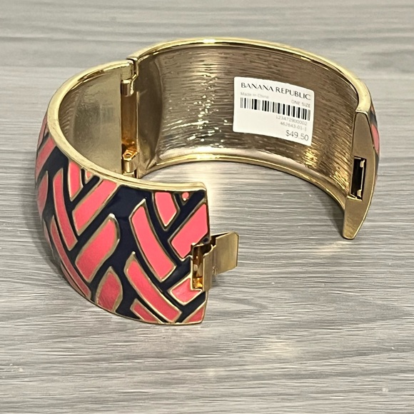 NTW Banana Republic Gold Hinged Bangle Bracelet with Pink and Navy Blue Exterior - Picture 7 of 8